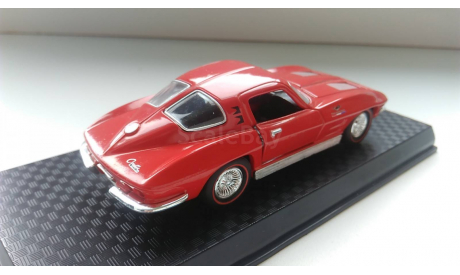 1/43 Chevrolet Corvette Stingray 1963 Road champs, масштабная модель, 1:43