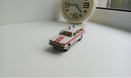 Модель волга газ 2402 скорая помощь пост 1986 год., масштабная модель, 1:43, 1/43