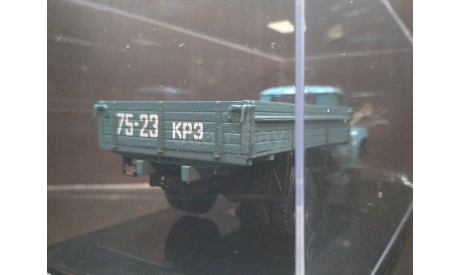ЗИЛ-130 1972 года DIP Models, масштабная модель, scale43