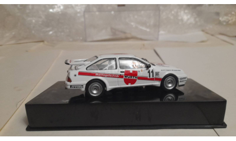 Ford Sierra RS Cosworth №11, бело-красный, масштабная модель, IXO, scale43