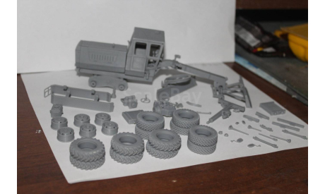 Автогрейдер ДЗ-99, сборная модель автомобиля, scale43