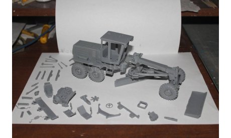 Автогрейдер ГС 14.02, сборная модель автомобиля, scale43