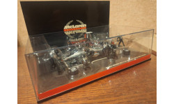 1/43 Minichamps F1 McLaren MP 4/14 Hakkinen Pit stop diorama