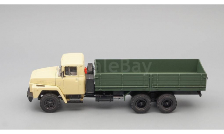 КРАЗ 250 бортовой (1977-1989), бежевый / зеленый, масштабная модель, Наш Автопром, scale43