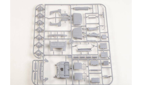 АМУР-53131 бортовой, сборная модель автомобиля, AVD Models, scale35