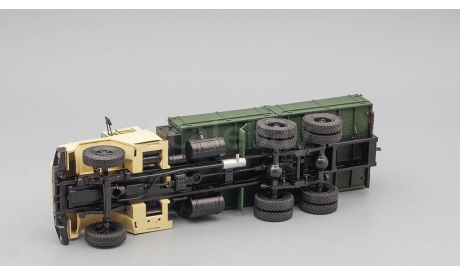 КРАЗ 250 бортовой (1977-1989), бежевый / зеленый, масштабная модель, Наш Автопром, scale43