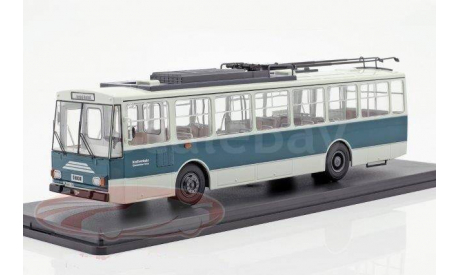 троллейбус SKODA 14TR Eberswalde 1981 Blue/White, масштабная модель, Tatra, Premium Classixxs, scale43