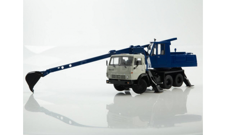 Экскаватор ЭО-3532 (5511), масштабная модель, scale43, ПАО КАМАЗ
