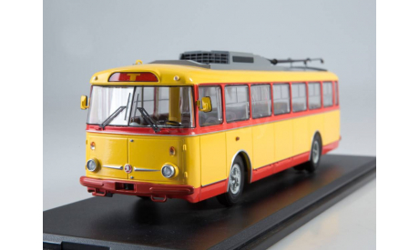 Троллейбус Skoda-9TR (красно-жёлтый), масштабная модель, Škoda, Start Scale Models (SSM), scale43