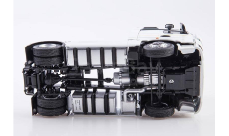 KAMAZ-54901 c п/п НЕФАЗ-93341, масштабная модель, scale43, ПАО КАМАЗ