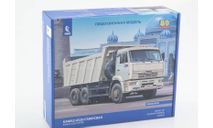 Сборная модель КАМАЗ-6520 самосвал, сборная модель автомобиля, AVD Models, scale43