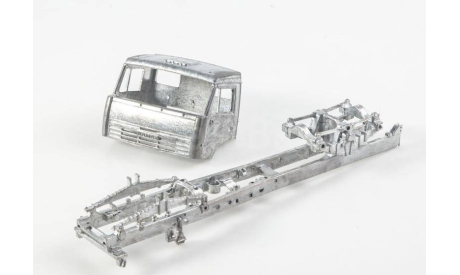 Сборная модель  КАМАZ-6522 самосвал, сборная модель автомобиля, AVD Models, scale43