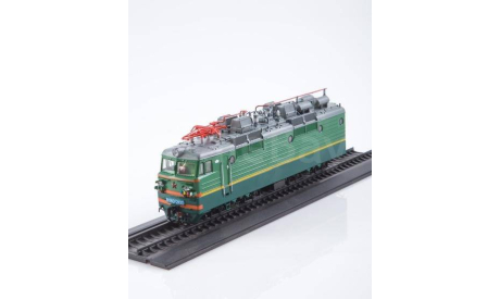 Наши поезда №21, ВЛ80С, железнодорожная модель, scale87