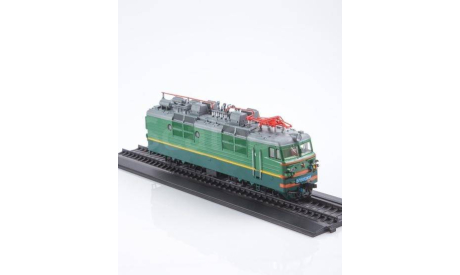Наши поезда №21, ВЛ80С, железнодорожная модель, scale87