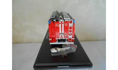 КАМАЗ  АЦ-3,2-40 (43253) Санкт-Петербург, масштабная модель, Start Scale Models (SSM), scale43