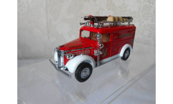 1937  GMC  RESQUE  SQUAD  VAN  серия пожарные машины Matchbox