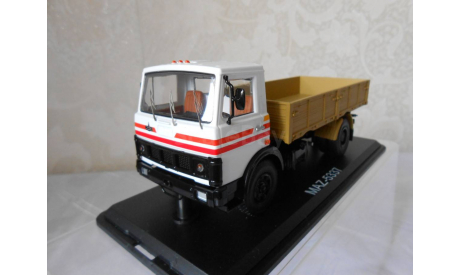 МАЗ 5337 бортовой Автоэкспорт     1:43     Start Scale Models (SSM), масштабная модель, scale43