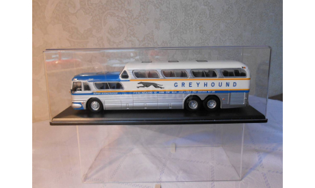 GM PD-4501 GREYHOUND SCENICRUISER USA 1956 В БОКСЕ SSM, масштабная модель, Hachette, scale43