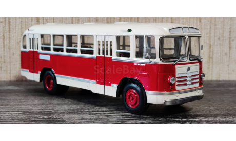 Автобус Лиаз-158В бежево-карминовый ClassicBus КБ КлассикБас, масштабная модель, scale43