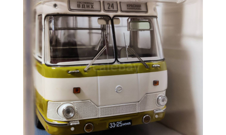 Автобус Лиаз-677М оливковый Демпрайс Demprice, масштабная модель, Classicbus, 1:43, 1/43