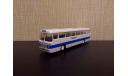 Автобус Икарус-556 белый с синей полосой, масштабная модель, Ikarus, Brekina, scale87