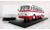Автобус Лаз 695 Е 1961 красный/белый СССР ClassicBus 1:43, масштабная модель, 1/43