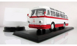 Автобус Лаз 695 Е 1961 красный/белый СССР ClassicBus 1:43