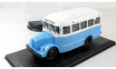 АВТОБУС Кавз 651 1949 Бело-голубой СССР CLASSICBUS 1:43, масштабная модель, 1/43