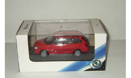 Skoda (Шкода) Fabia II Универсал с релингами Abrex 1:43, масштабная модель, 1/43, Škoda