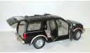 Форд Ford Expedition 5.4 V8 ’Eddie Bauer’ 1998 4x4 Черный UT Models 1:18, масштабная модель, scale18