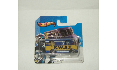 фургон Combat Medic SWAT Hot Wheels 1:64, масштабная модель, 1/64, Hot Wheels Elite