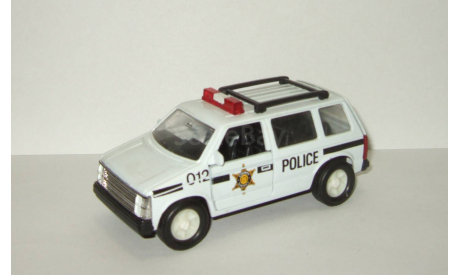 игрушка Машинка Крайслер Додж Chrysler Voyager / Dodge Caravan 1988 Police USA Сделано в 1990-е 1:38, масштабная модель, 1:35, 1/35