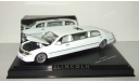 лимузин Линкольн Lincoln Town Car Limousine 2000 Белый Vitesse 1:43 36312, масштабная модель, 1/43