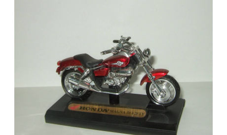 мотоцикл Хонда Honda Magna 50 Fifty 1995 Maisto 1:18 БЕСПЛАТНАЯ доставка, масштабная модель мотоцикла, scale18