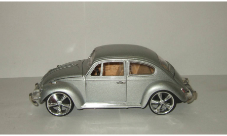 Фольксваген Жук VW Volkswagen Beetle Kafer Тюнинг Maisto 1:18, масштабная модель, 1/18, Maisto-Swarovski