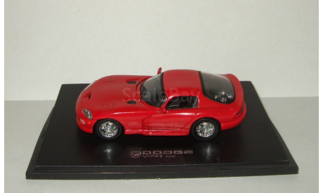 Додж Dodge Viper RT 10 1996 Красный Universal Hobbies 1:43, масштабная модель, scale43