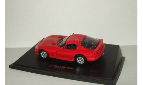 Додж Dodge Viper RT 10 1996 Красный Universal Hobbies 1:43, масштабная модель, scale43