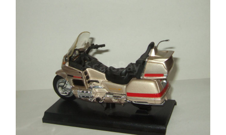 мотоцикл Хонда Honda Goldwing SE 1999 Maisto 1:18 БЕСПЛАТНАЯ доставка, масштабная модель мотоцикла, scale18