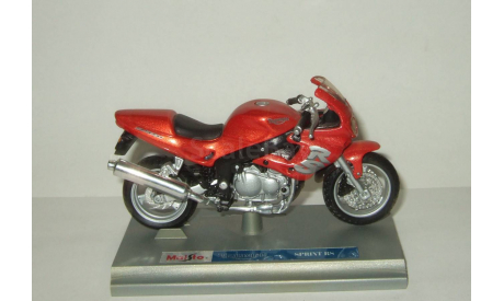 мотоцикл Триумф Triumph Sprint RS 2001 Maisto 1:18 БЕСПЛАТНАЯ доставка, масштабная модель мотоцикла, scale18