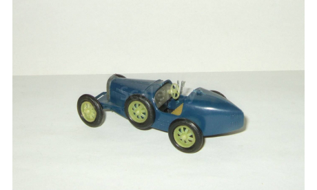Бугатти Bugatti 35 1926 Сделано в ПНР Estetyka 1:64 БЕСПЛАТНАЯ доставка, масштабная модель, scale50