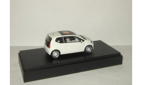 Фольксваген VW Volkswagen Up ! 2012 Schuco 1:43, масштабная модель, scale43