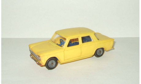 Фиат Fiat 1500 1962 Желтый Ремейк сделано в СССР 1:43, масштабная модель, scale43