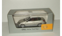 Опель Opel Astra TwinTop Minichamps 1:43, масштабная модель, 1/43, Toyota