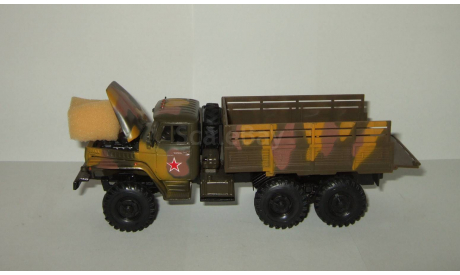 Урал 4320 6х6 Камуфляж 1979 СССР Элекон 1:43, масштабная модель, scale43