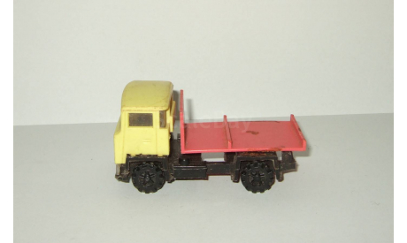 Игрушка Грузовик Камаз Пластик Сделано в СССР 1:64, масштабная модель, scale64