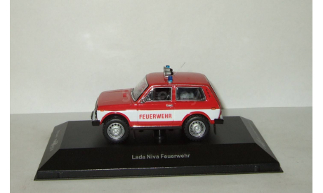 Ваз 2121 Нива Lada Niva 4x4 Feuerwehr (Пожарная) IST Cars & Co 1:43 CCC049, масштабная модель, scale43, IST Models