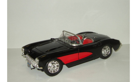 Шевроле Chevrolet Corvette 1957 Bburago 1:24 Made in Italy, масштабная модель, scale24