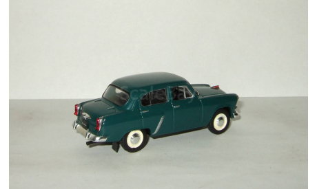 Москвич 402 АЗЛК 1957 темно-зеленый СССР Конверсия IST 1:43, масштабная модель, 1/43, IST Models