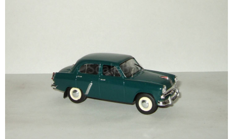 Москвич 402 АЗЛК 1957 темно-зеленый СССР Конверсия IST 1:43, масштабная модель, 1/43, IST Models