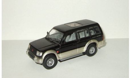 Мицубиси Mitsubishi Pajero LWB 1994 4x4 Черный Minichamps 1:43 430163471, масштабная модель, scale43